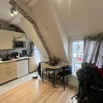 Rent of a cozy studio with a tower view, 17 m², 15th arrondissement, Paris, France